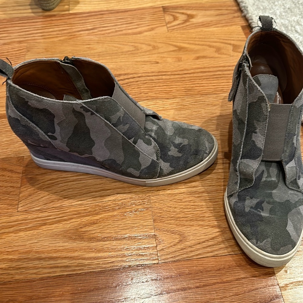 Gently worn Linea Paolo Shoes Size 7